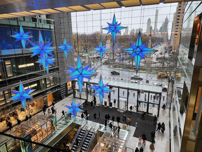 Equinox Columbus Circle Picture 5