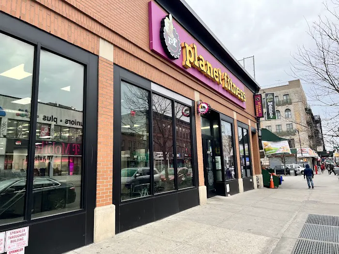 Planet Fitness Picture 4
