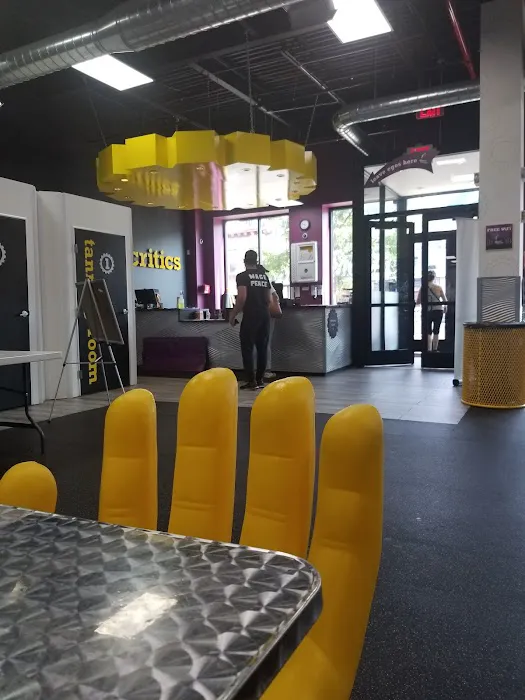 Planet Fitness Picture 10