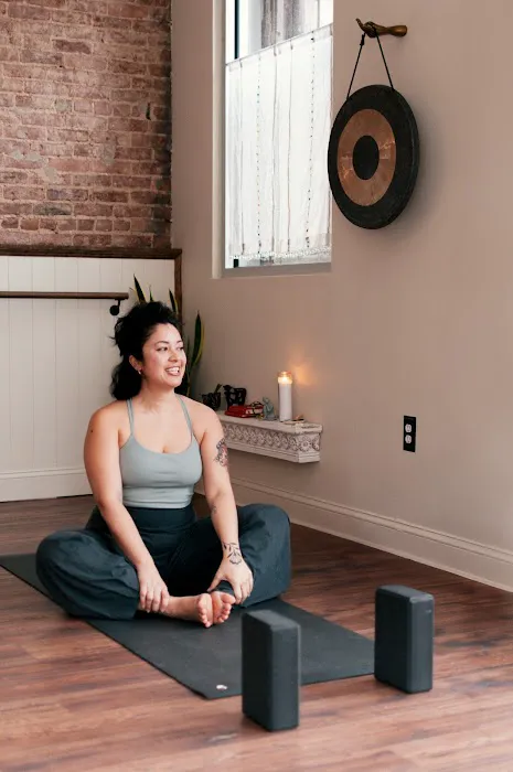 Bedstuy Yoga Picture 5