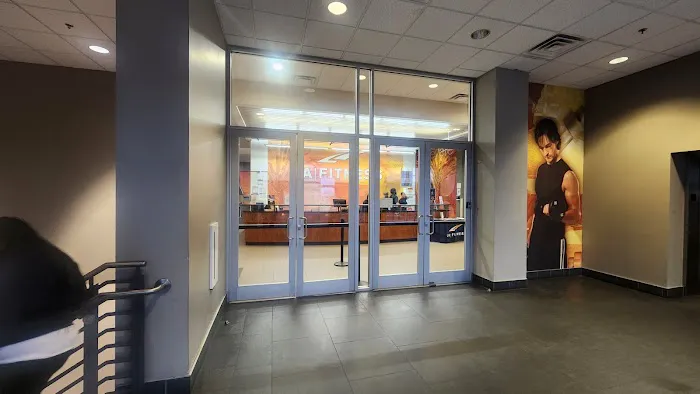 LA Fitness Picture 2