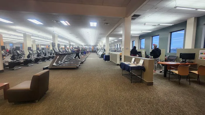 LA Fitness Picture 1