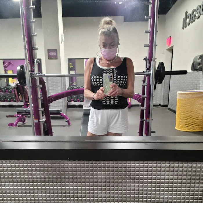 Planet Fitness Picture 5
