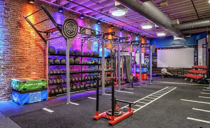 Crunch Fitness - Ft. Greene Picture 1