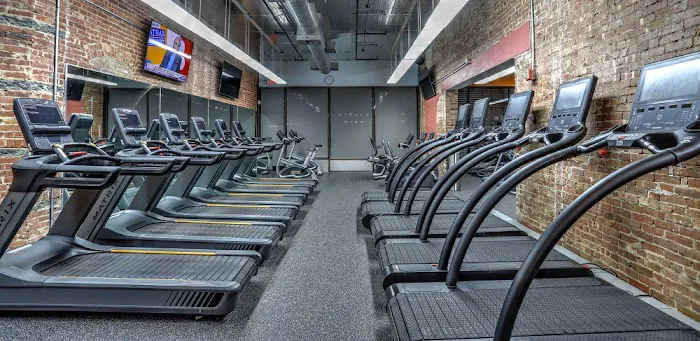 Crunch Fitness - Ft. Greene Picture 4
