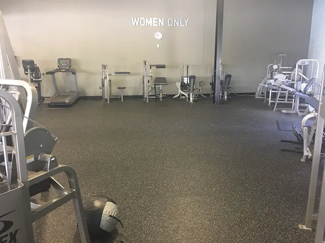 Gold's Gym Picture 3