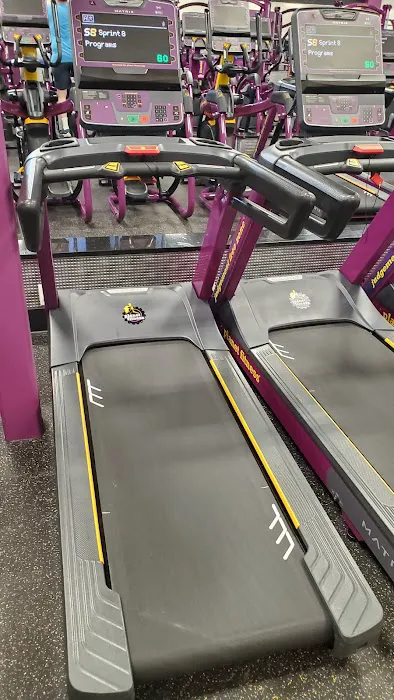 Planet Fitness Picture 8