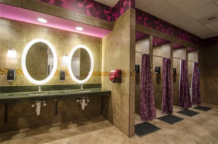 Planet Fitness Picture 7
