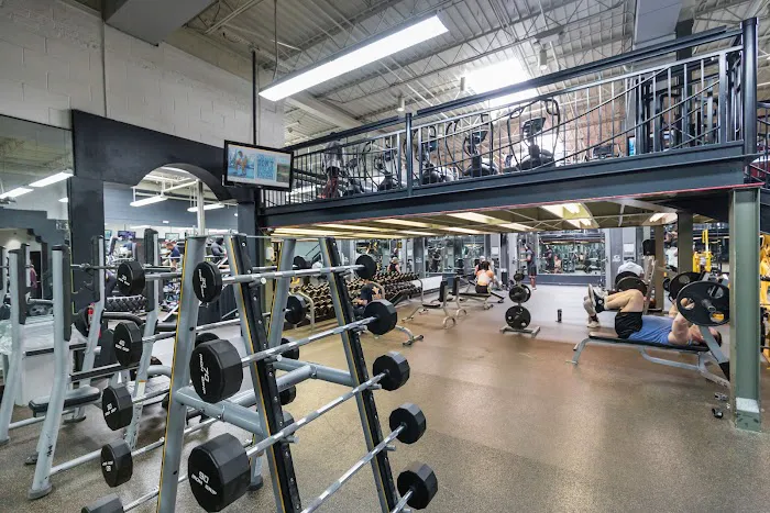 Gold's Gym Picture 1