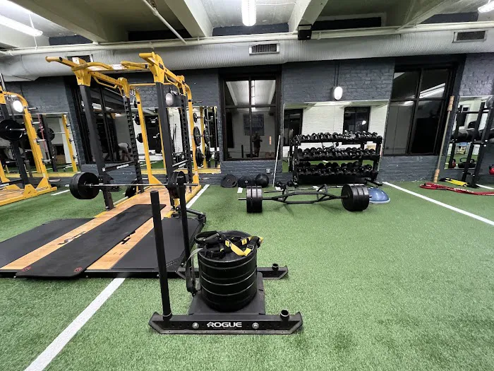 Gold's Gym Picture 5