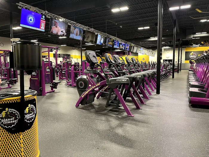 Planet Fitness Picture 2