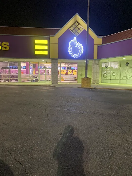 Planet Fitness Picture 5