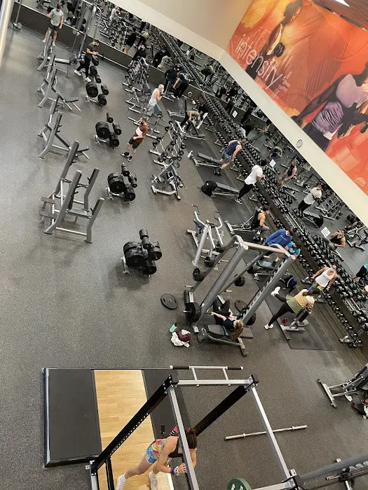 LA Fitness Picture 5