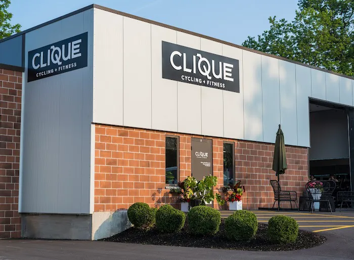 Clique Cycling and Fitness Picture 4