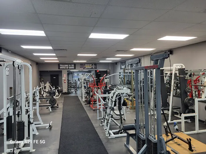 Iron Reps Gym Picture 2