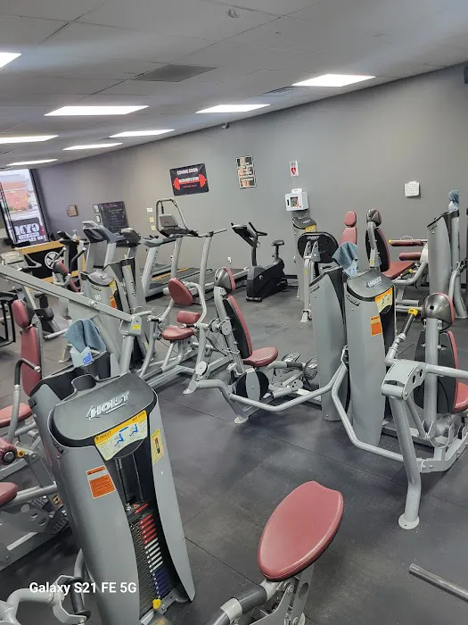 Iron Reps Gym Picture 4