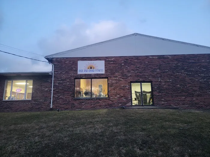 Rise and Grind Fitness, LLC Cage and Turf Rental Picture 2