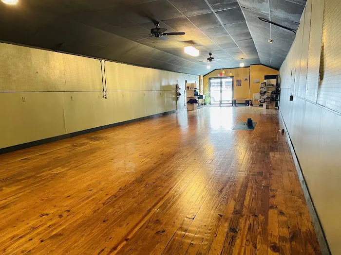 Ritz Mountain Yoga Picture 2