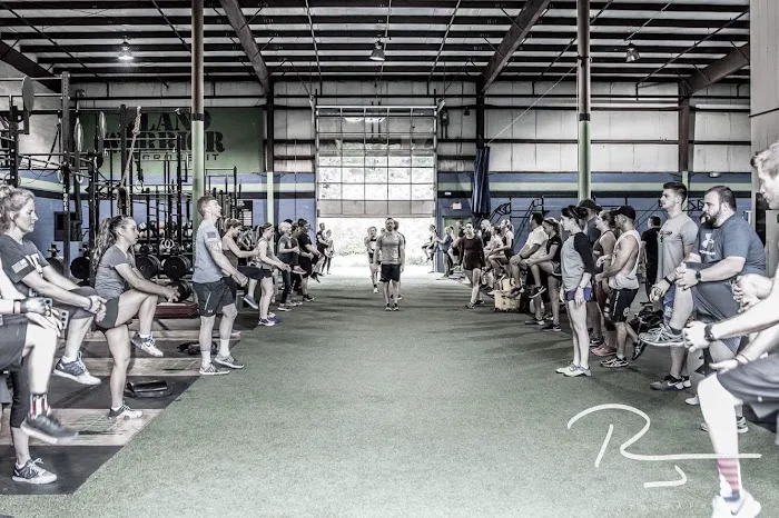 Suffield Fitness Factory / Land Warrior Crossfit Picture 10
