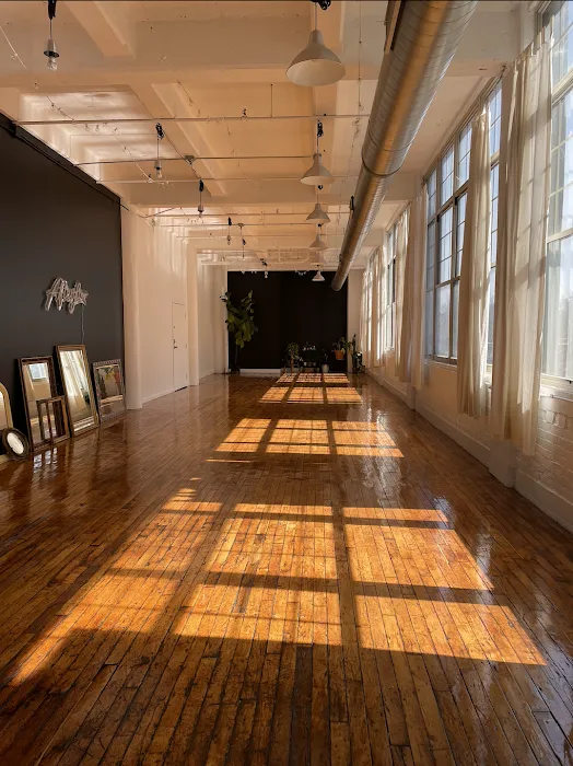 Afterglow Studio Hartford Picture 1