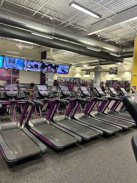 Planet Fitness Picture 5