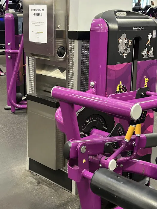 Planet Fitness Picture 7
