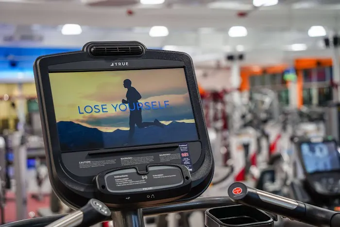 The Edge Fitness Clubs Picture 7