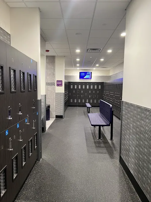 Planet Fitness Picture 1