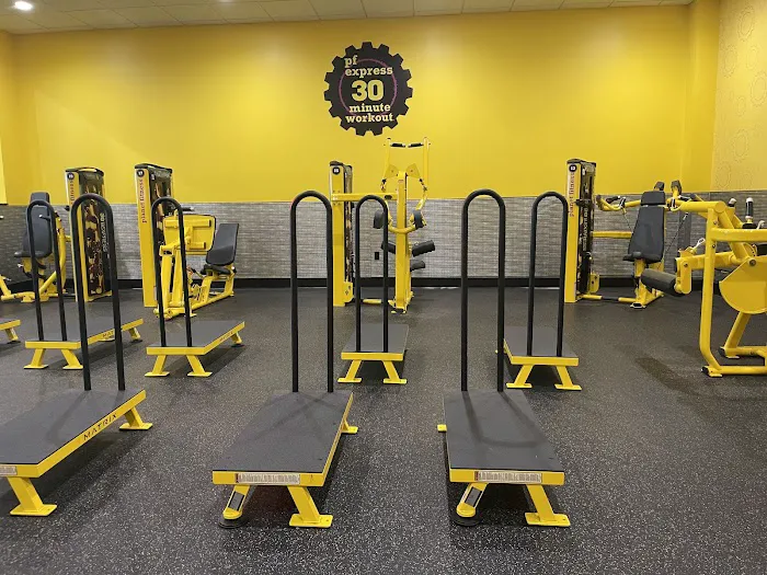 Planet Fitness Picture 10