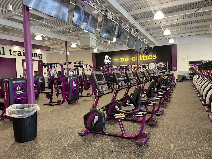 Planet Fitness Picture 6