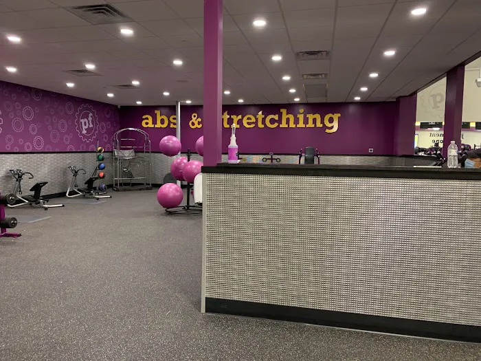 Planet Fitness Picture 6
