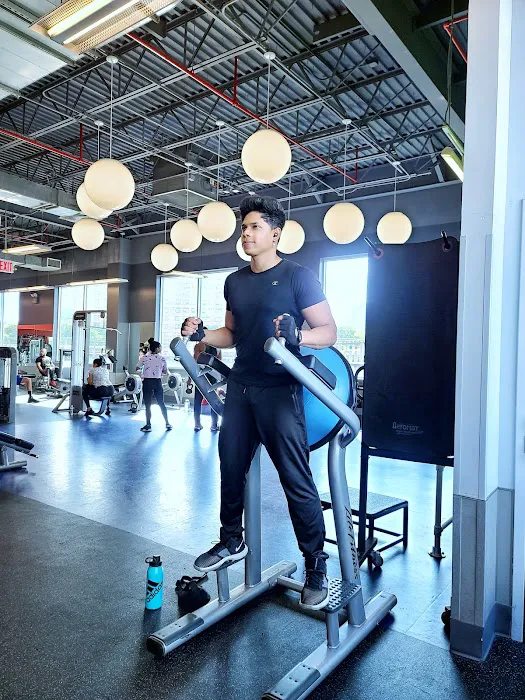 Blink Fitness Riverdale Picture 8
