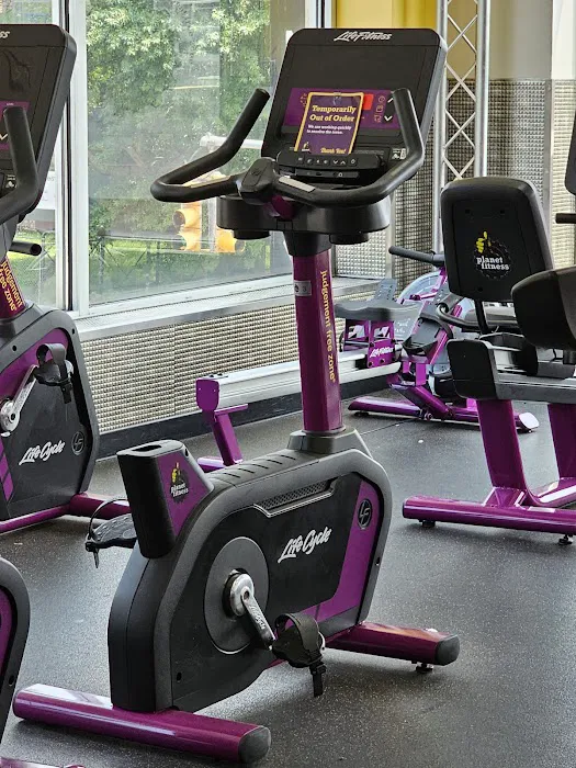 Planet Fitness Picture 3