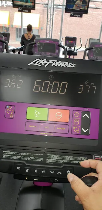 Planet Fitness Picture 7