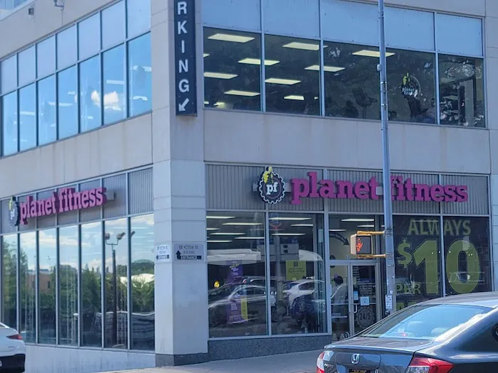 Planet Fitness Picture 8