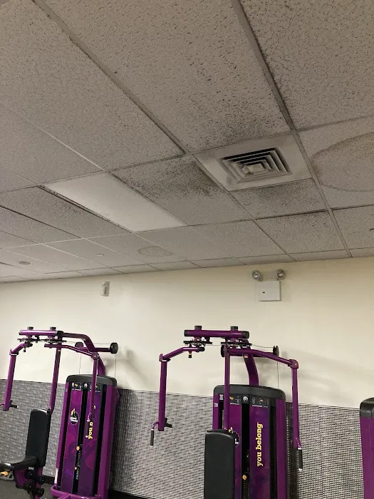 Planet Fitness Picture 10