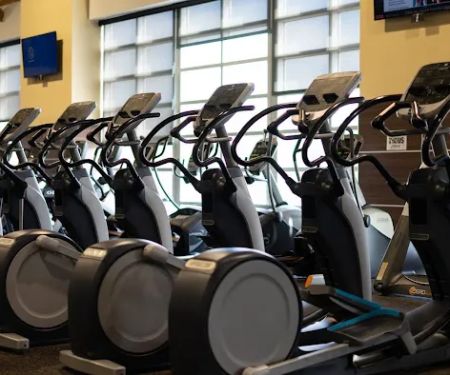 24 Hour Fitness