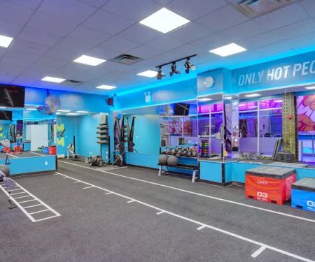 Crunch Fitness - 54th Street