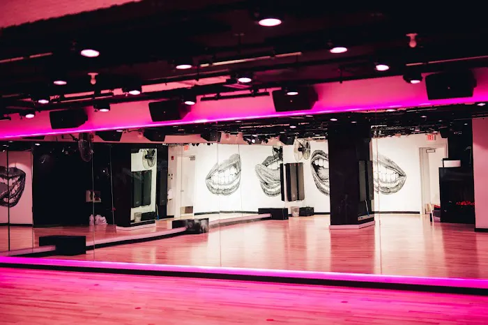 305 Fitness - Columbus Circle Picture 2