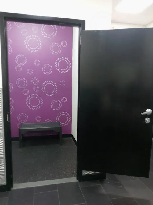 Planet Fitness Picture 8