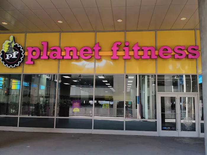 Planet Fitness Picture 3