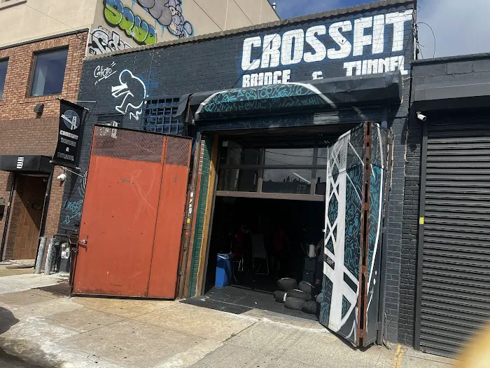 CrossFit Bridge & Tunnel Picture 8