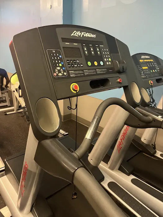 Blink Fitness Ozone Park Picture 2