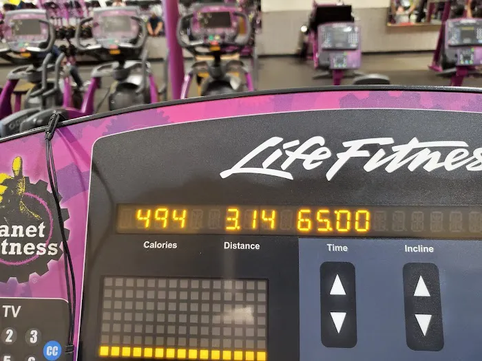 Planet Fitness Picture 3