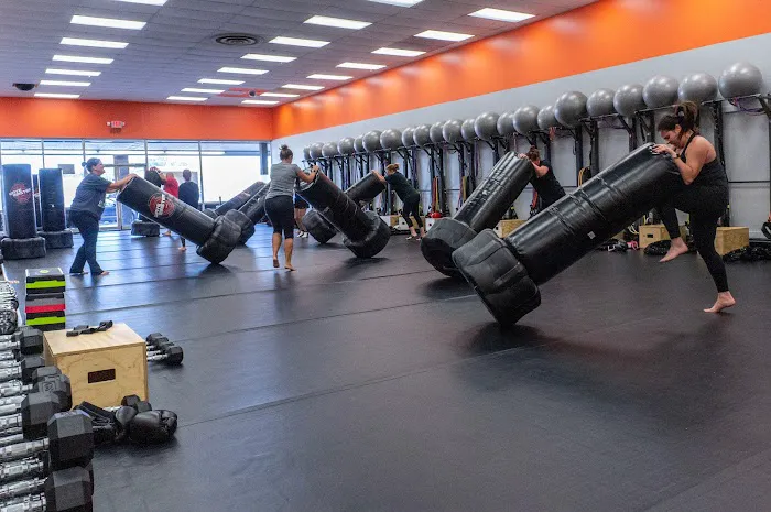 Joe Lantz's Fitness Kickboxing Picture 2