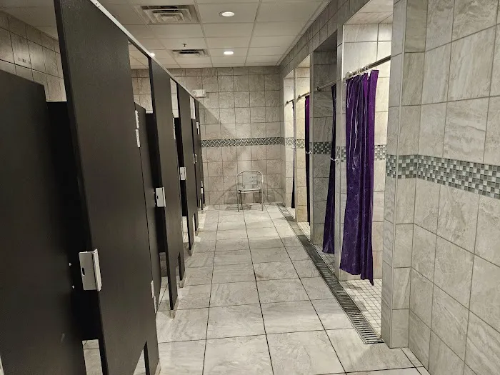 Planet Fitness Picture 4