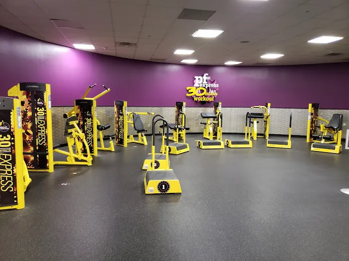 Planet Fitness Picture 7