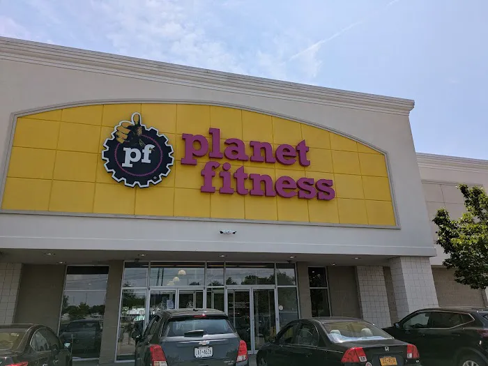 Planet Fitness Picture 4