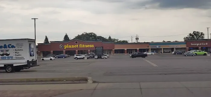 Planet Fitness Picture 6