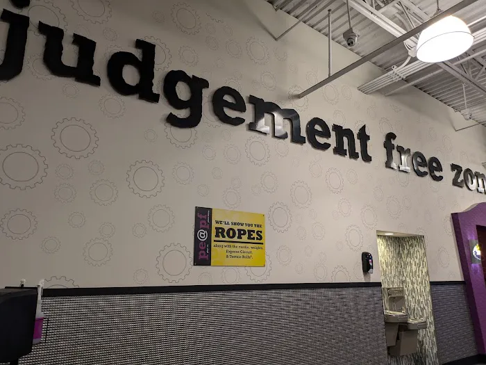 Planet Fitness Picture 9